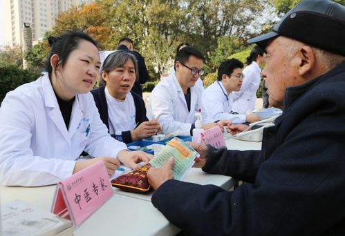 九九重陽(yáng)敬老月，健康關(guān)懷暖人心——中安在線攜手健康網(wǎng)打造溫情健康服務(wù)